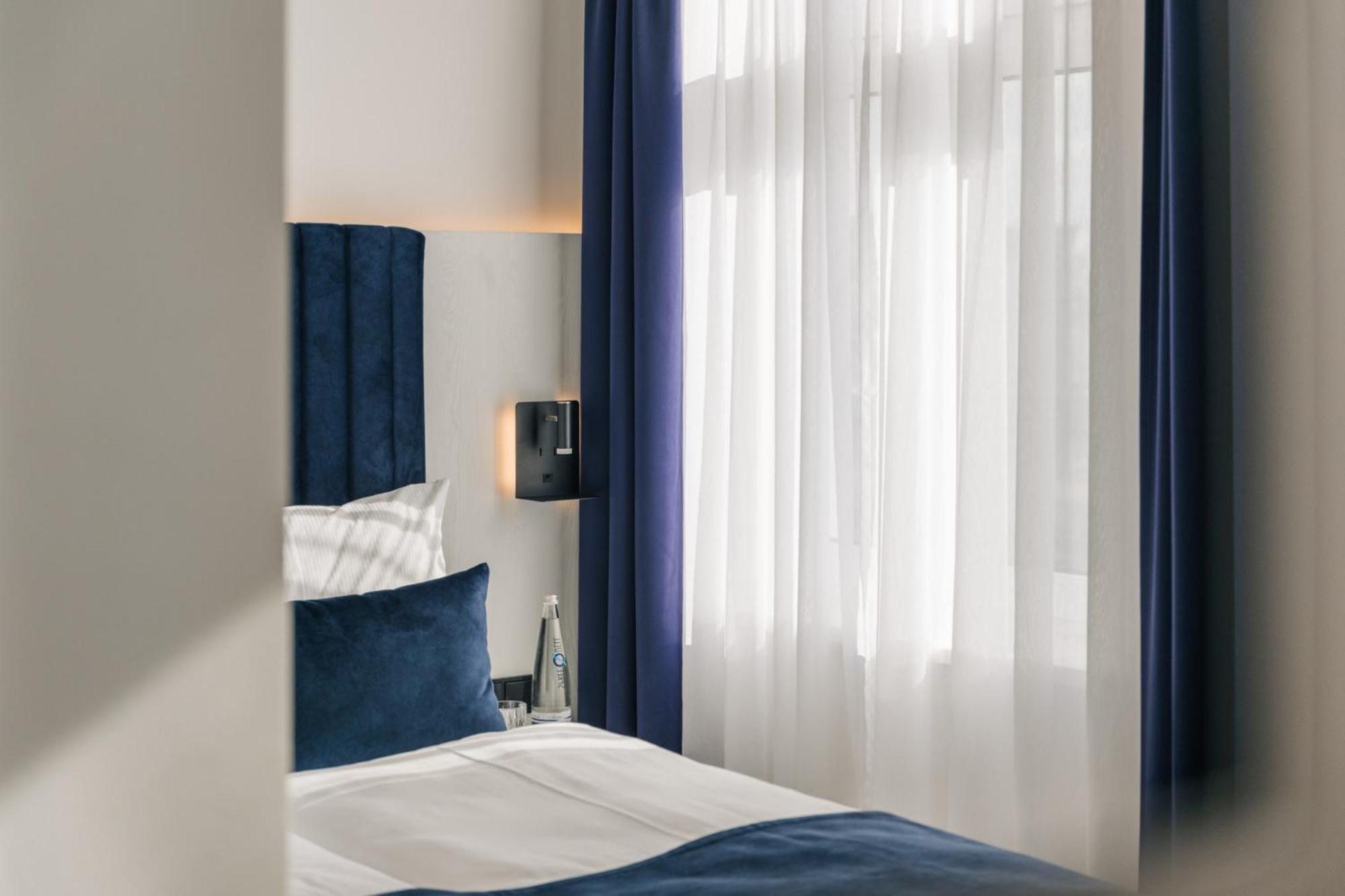 Hotel Homaris East Side Berlino Esterno foto