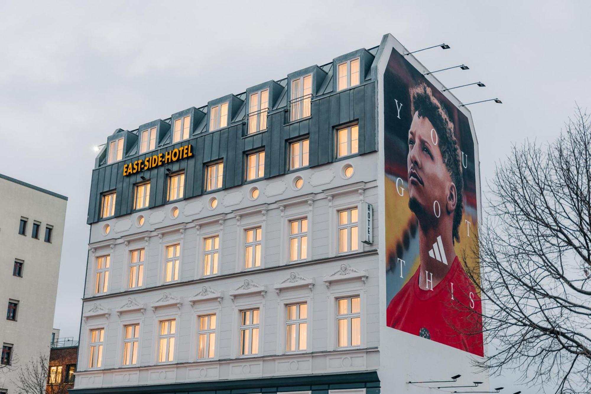 Hotel Homaris East Side Berlino Esterno foto